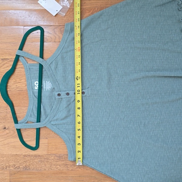 SO BRAND WOMENS JUNIOR SIZE GREEN TANK TOP SIZE LARGE - Picture 8 of 12